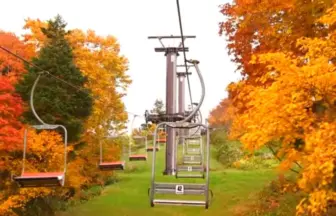 山形蔵王温泉スキー場の美しい紅葉