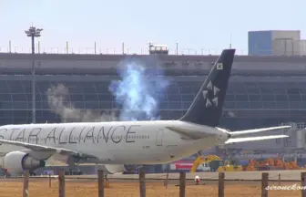 仙台空港 アシアナ航空 スターアライアンス塗装のボーイング767-300