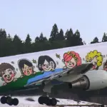 全日本空輸創立60周年記念特別塗装機「ゆめジェット～You&Me～」が秋田空港から離陸