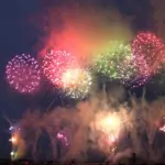 2013年 能代の花火大会 開幕スペシャルワイドスターマイン 「稜線のヒカリへ・・・Across the view」