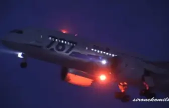 秋田空港 全日本空輸 ボーイング787-8ドリームライナーの離陸