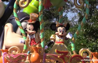 東京ディズニーリゾート30周年記念デイパレード「ハピネス・イズ・ヒア」