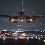 大阪国際空港 飛行機撮影の名所・伊丹 美しい滑走路夜景