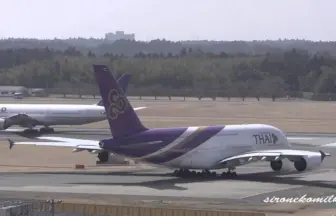 田国際空港から離陸するタイ国際航空の超大型旅客機 エアバスA380