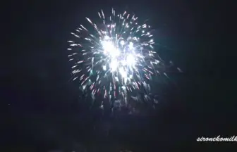 新作花火コレクション in 大曲 2015「雪つらら」加藤煙火㈱