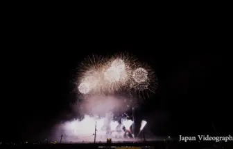 2015年 大曲の花火 全国花火競技大会 夜花火の部 東北電力㈱・JR東日本提供スペシャルスターマイン